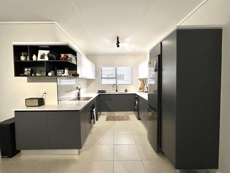 To Let 3 Bedroom Property for Rent in The Huntsman Western Cape